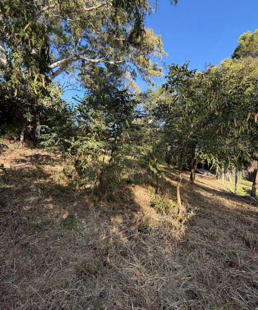 Se VENDE terreno en excelente ubicación 3