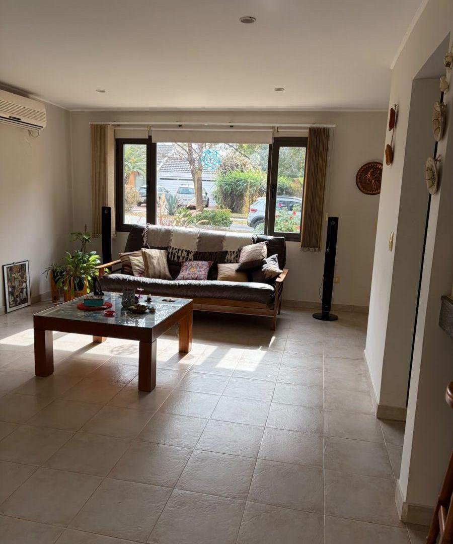 Foto de Se VENDE hermosa casa en Bº La Paloma, imagen 1
