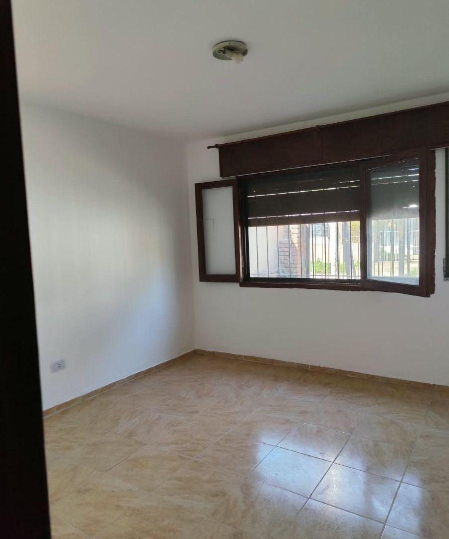 Foto de Se ALQUILA casita 2 dorm en Bº San Clemente, imagen 3