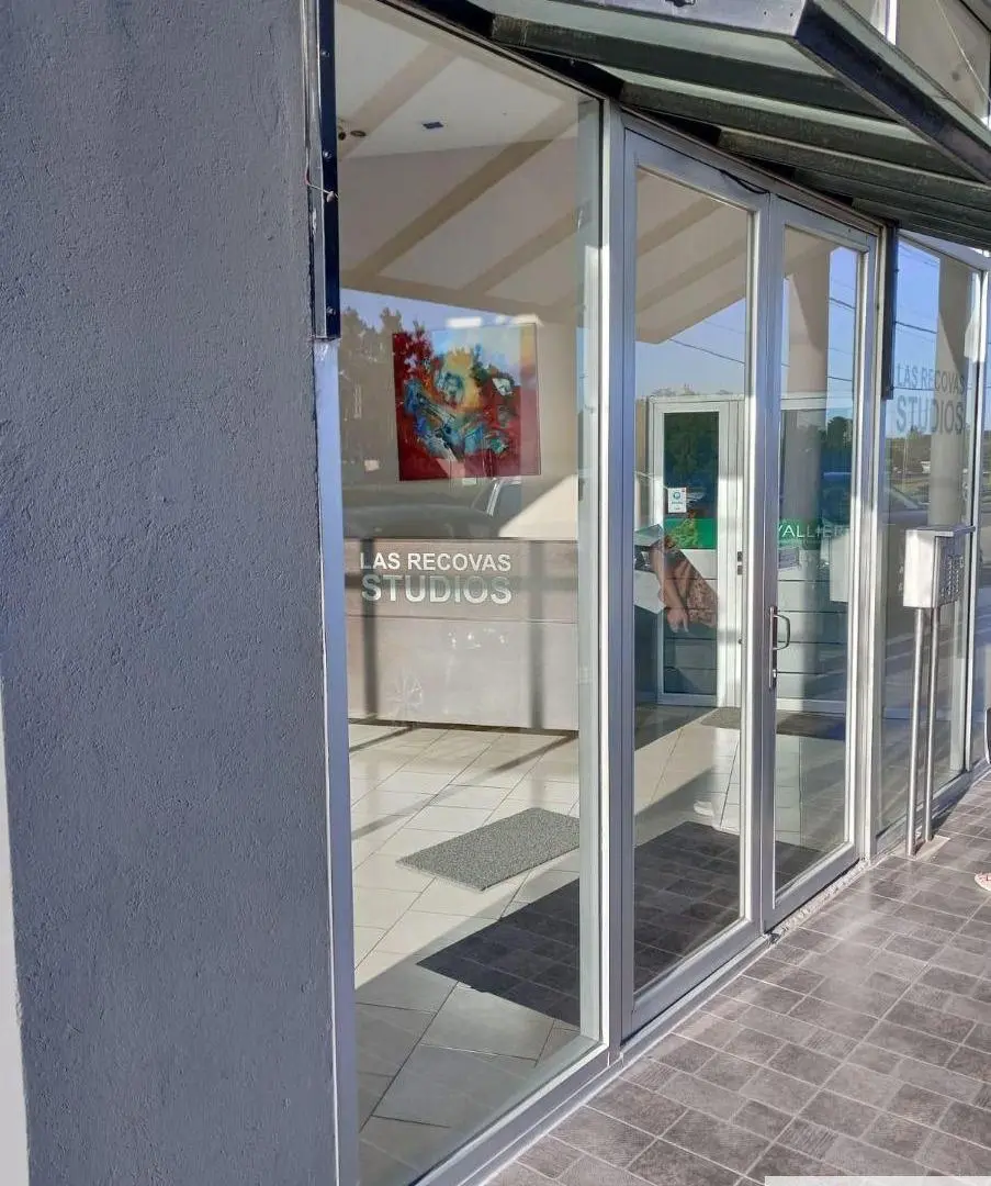 Oficina 60 m2 alquiler 4 despachos office baño Pilar Km 55 5