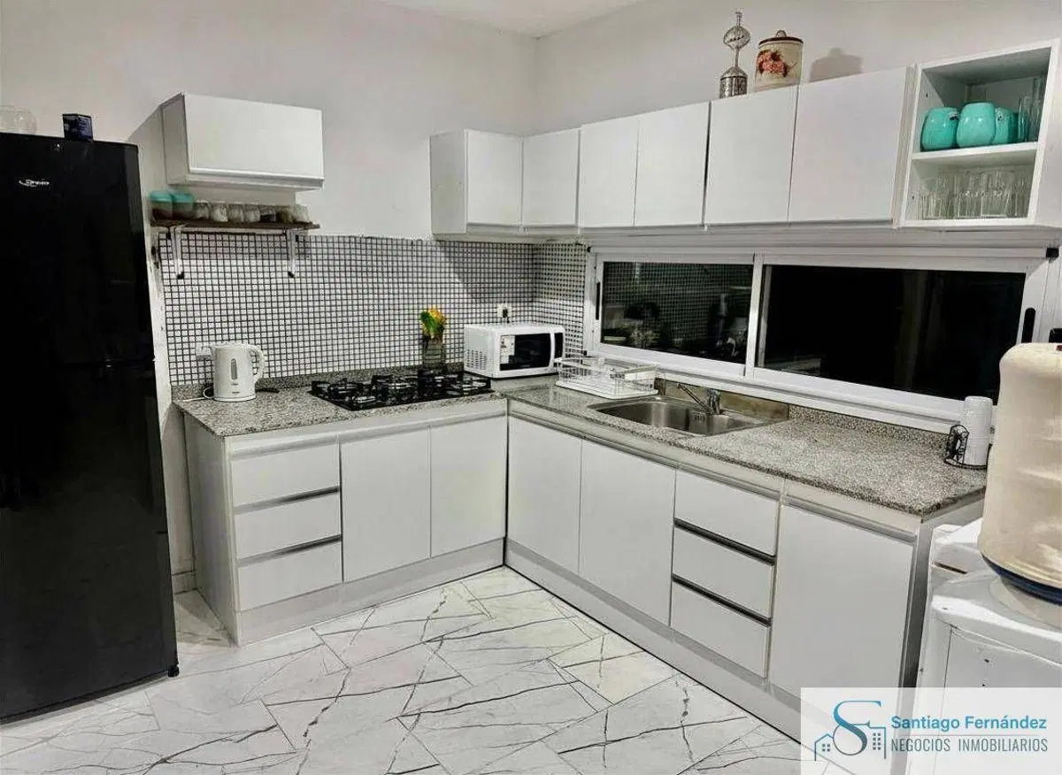 Casa en venta de 3 dormitorios c/ cochera en Los Alamos 3