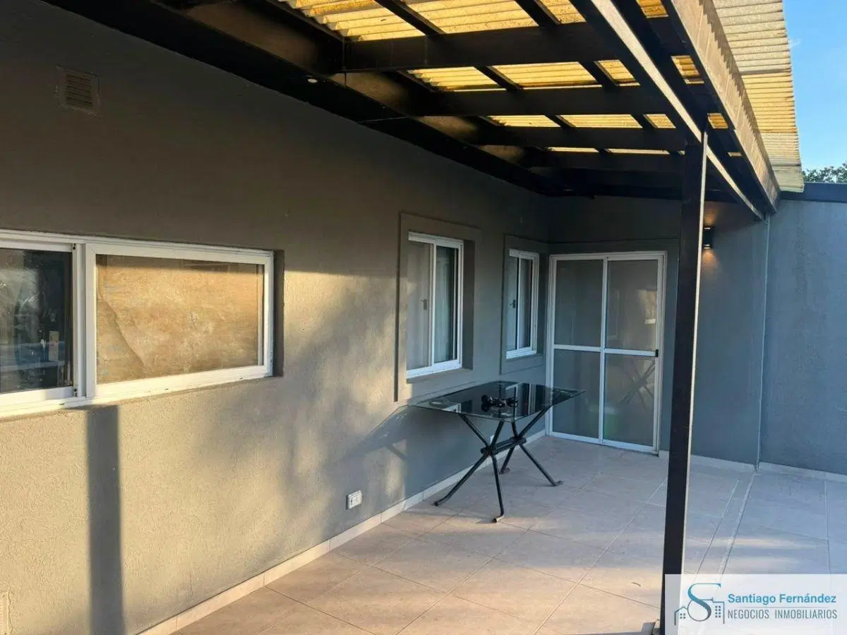 Casa en venta c/ cochera en Manzanares Chico 2