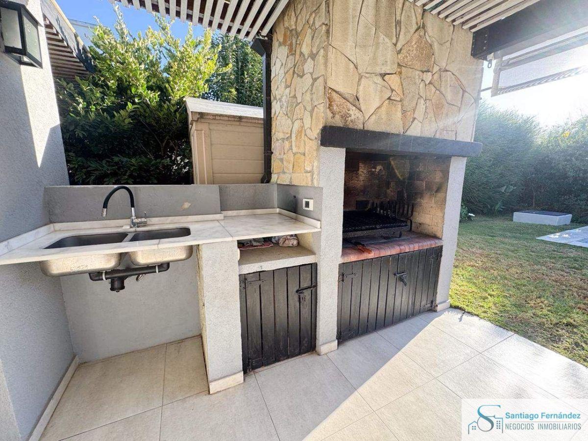 Foto de Casa en venta c/ cochera en Manzanares Chico, imagen 1