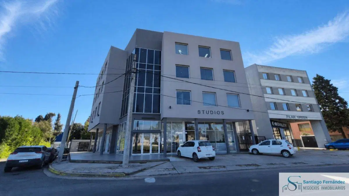 Oficina en venta 40 m2 Office cochera Pilar 2