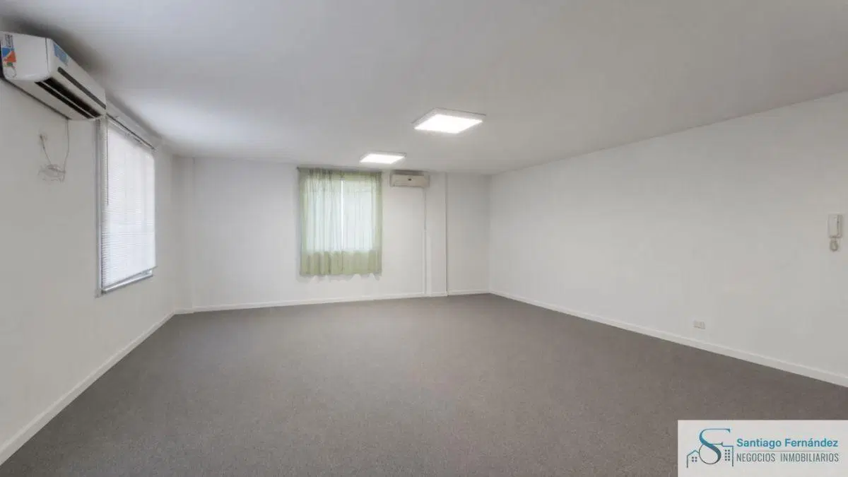 Oficina en venta 40 m2 Office cochera Pilar 1