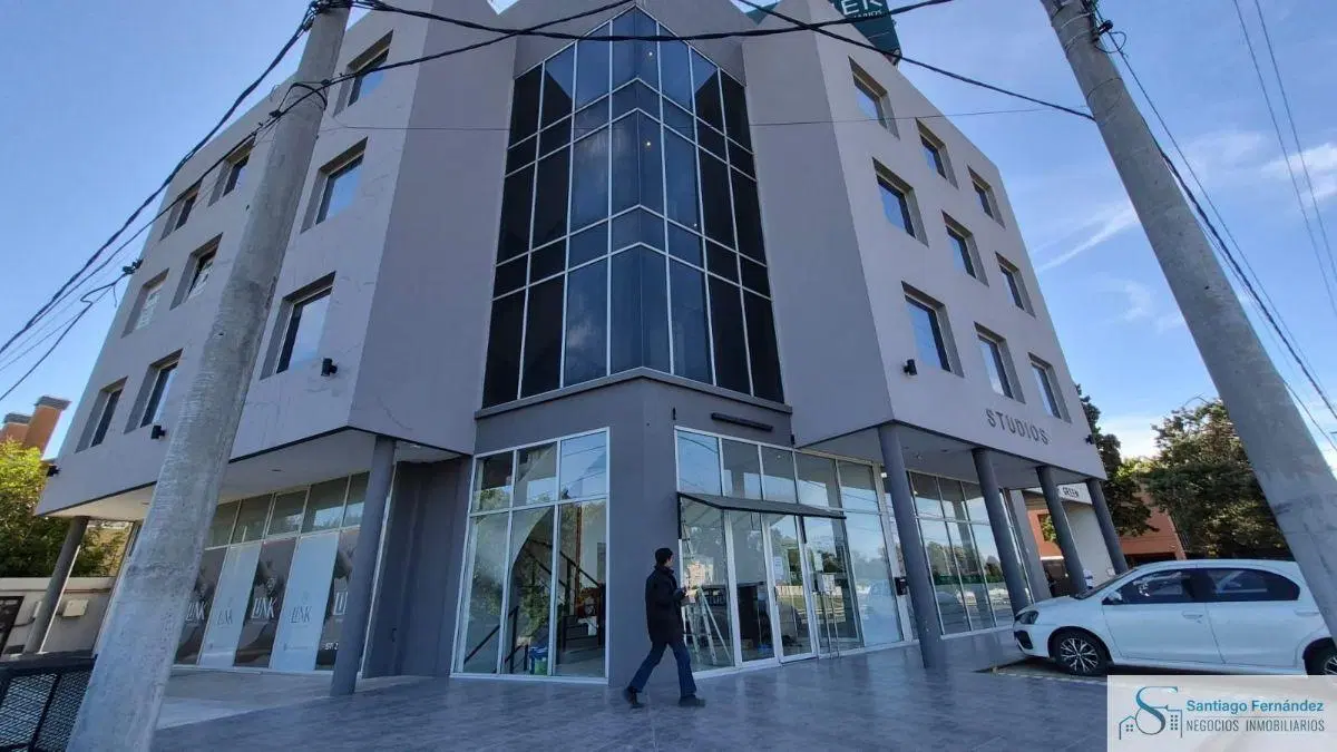 Oficina en alquiler 50 m2 1 despacho Office baño cochera Pilar 5