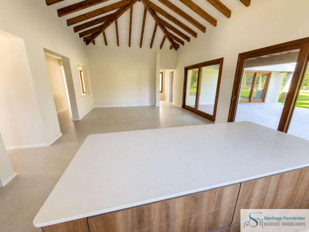 Foto de Casa en venta c/ cochera en Barrio Santa Clara Manzanares, imagen 2