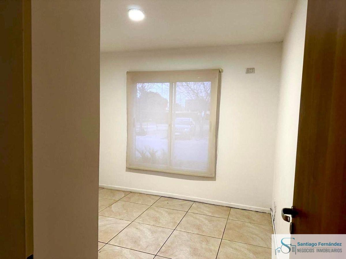 Foto de Casa en alquiler c/ cochera en La Cuesta, imagen 3