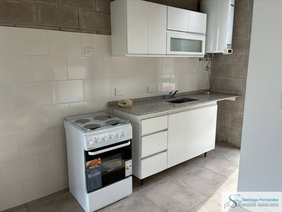 Foto de Dúplex en alquiler c/ cochera en Robles del Monarca, imagen 5