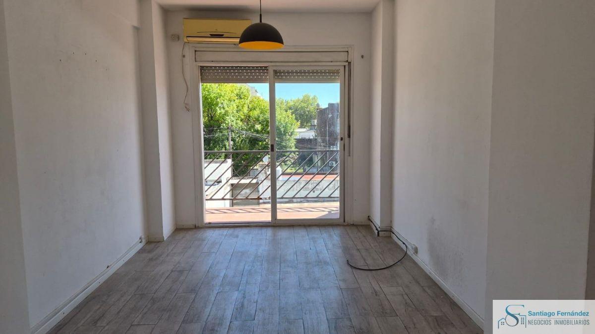 Foto de Oportunidad en Pilar Centro 2 amb con balcón corrido y excelente luz, imagen 1