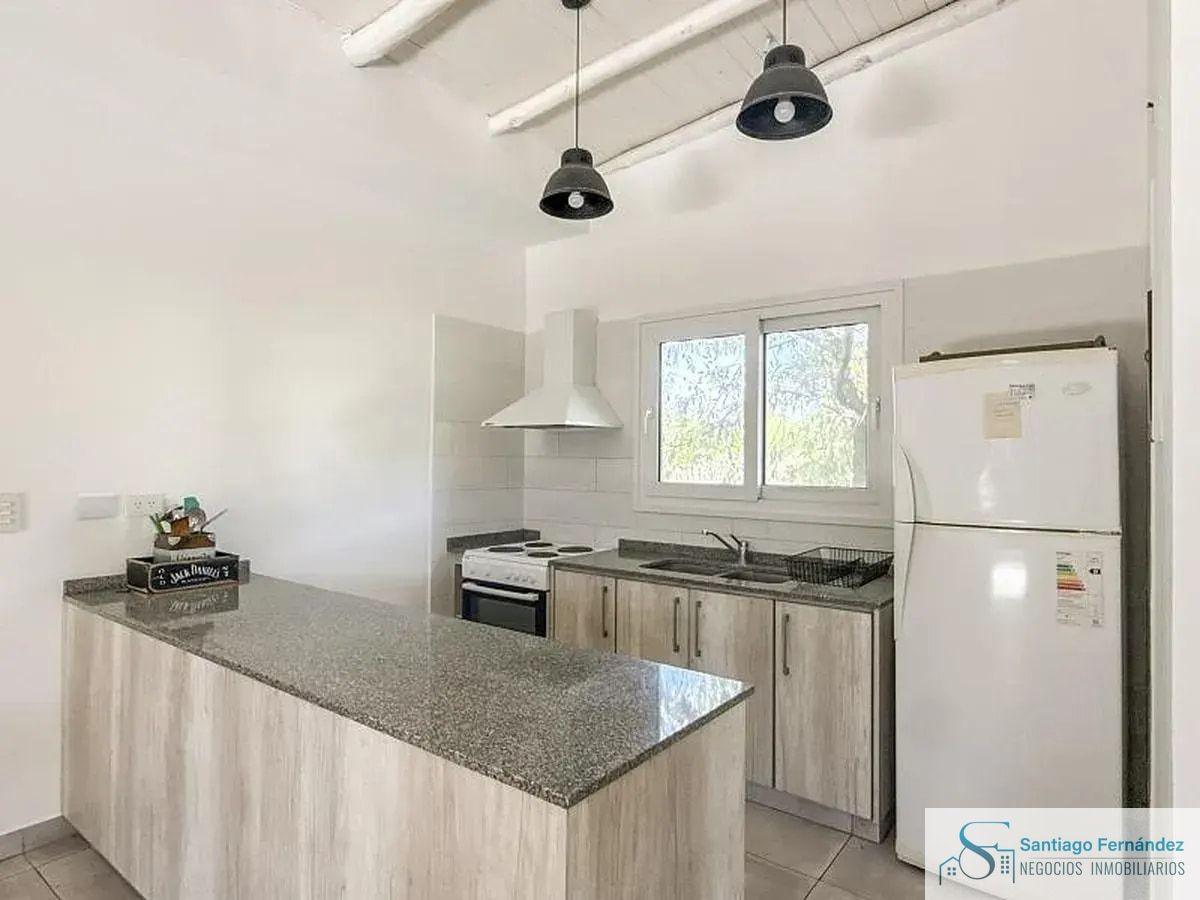 Foto de Casa 3 dormitorios parrilla jardin en BC El Aljibe Manzanares, imagen 4