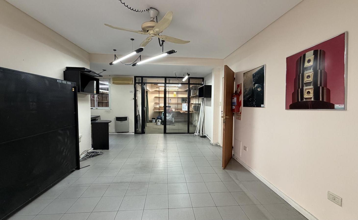Foto de Local con 3 Oficinas - Barrio Echesortu, Rosario, imagen 2