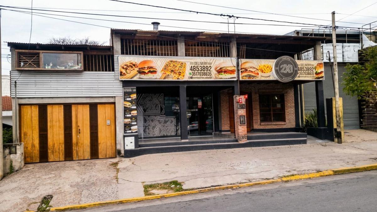 AV COLON A MTS DEL CHANGO MAS GRAN LOCAL MAS OTRO EN CONSTRUCCION MAS CASA DE 3 DORMITORIOS