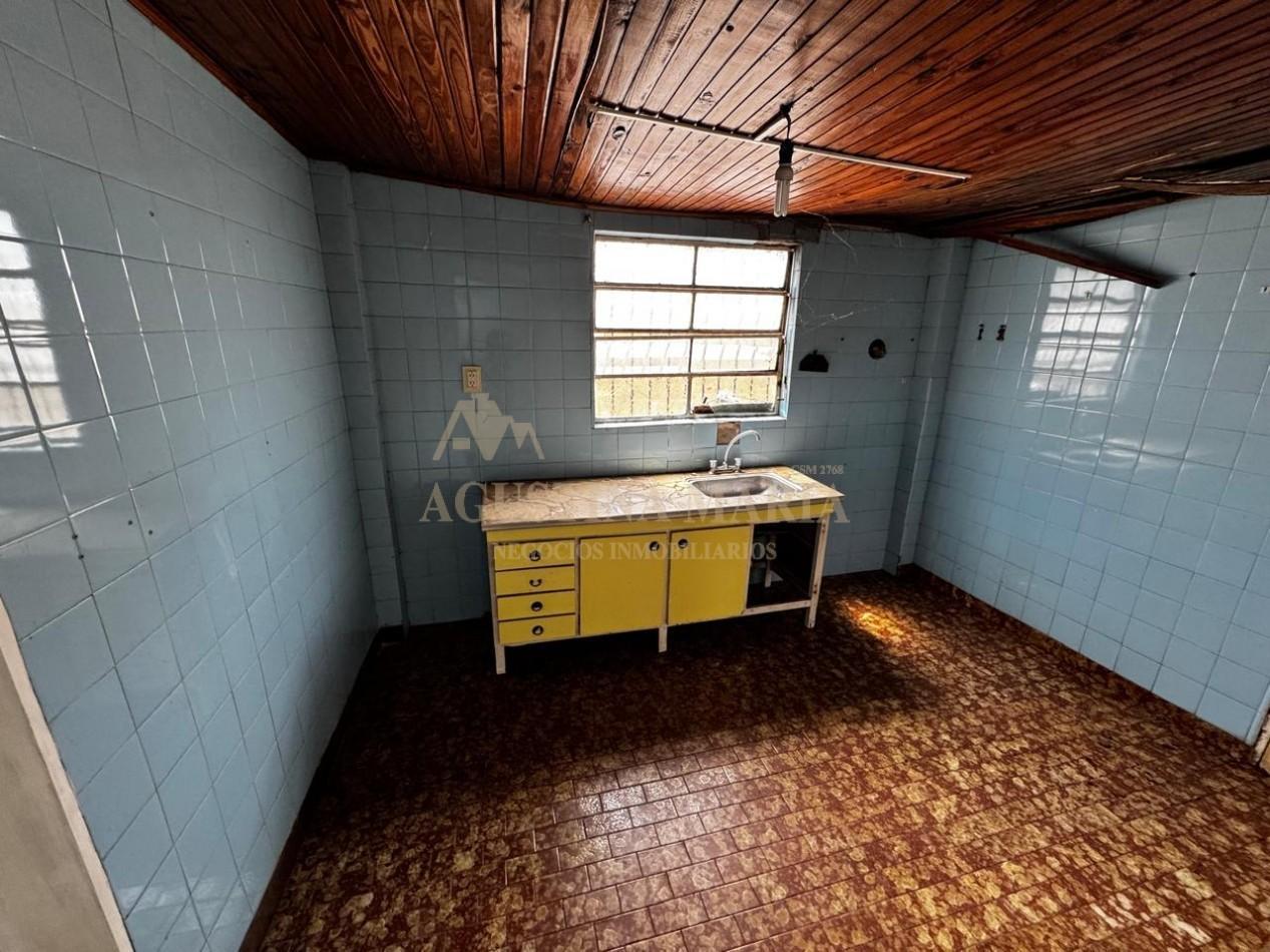 Foto de VENTA CASA 4 AMBIENTES A REFACCIONAR, imagen 4