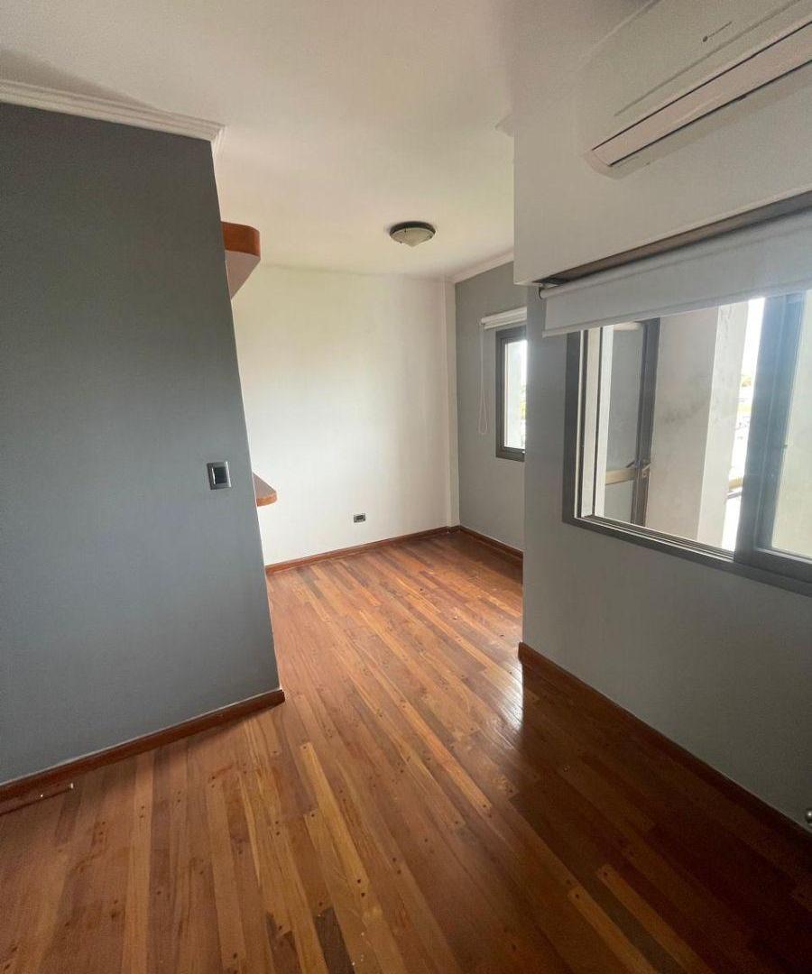 Foto de Departamento de 50 m² con 1 dormitorio en venta en La Plata, imagen 4