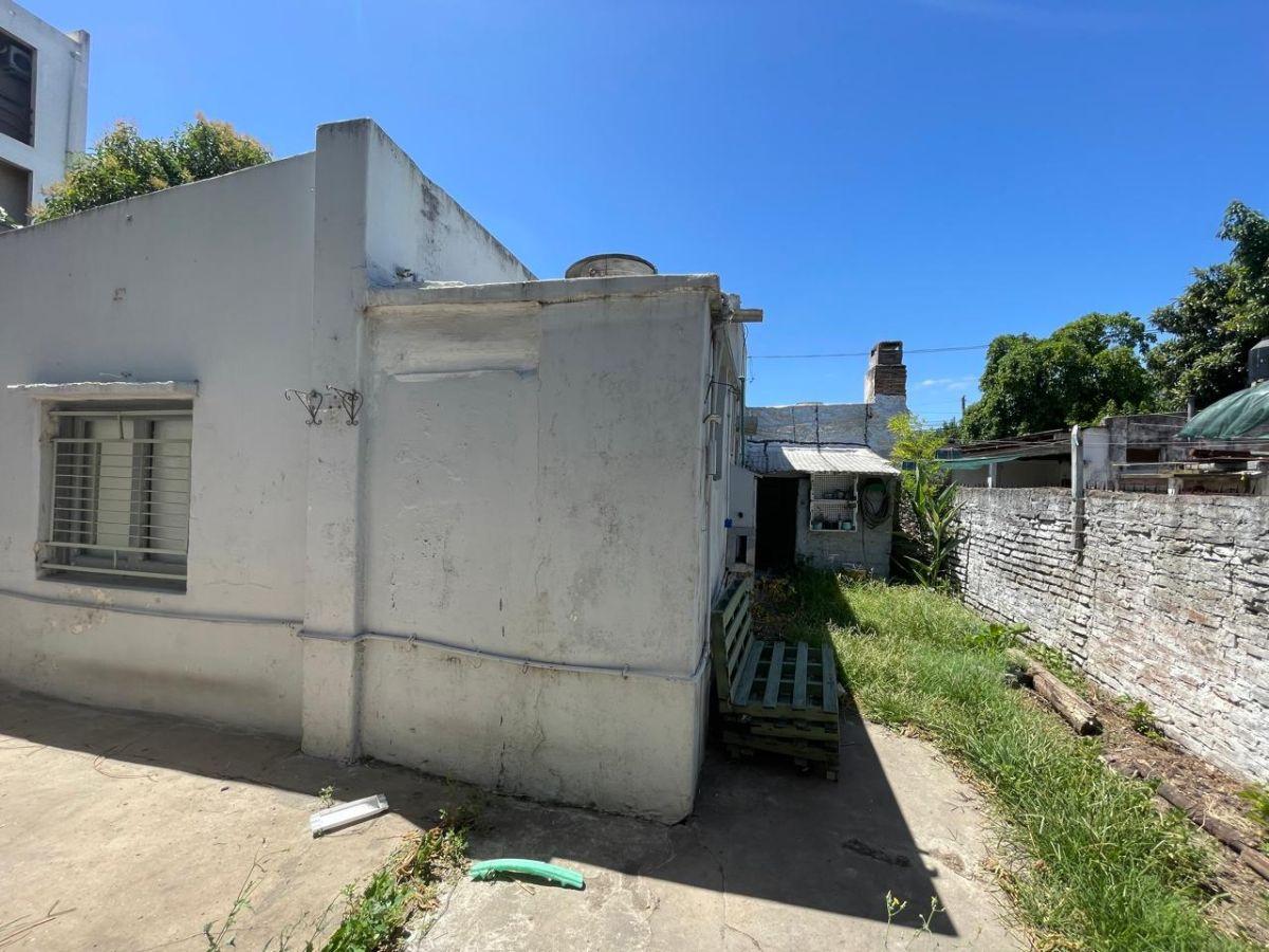 Foto de Casa a reciclar- refaccionar- lote propio -de 130 m² - 2 dormitorios, imagen 4