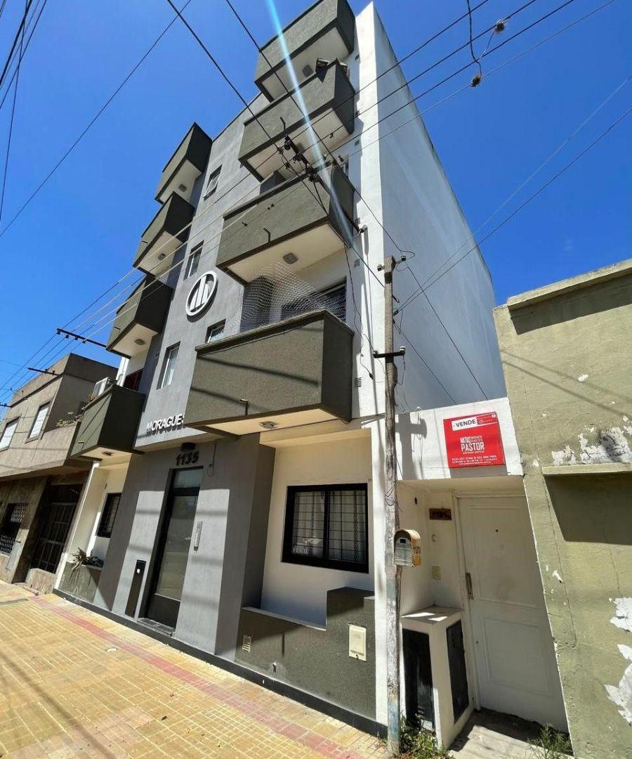 Foto de Casa a reciclar- refaccionar- lote propio -de 130 m² - 2 dormitorios, imagen 3