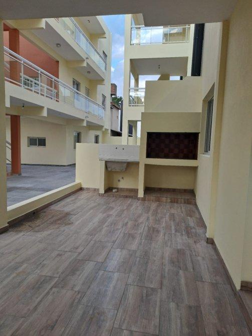 Amplio departamento a estrenar en planta baja con cochera techada cerca del mar