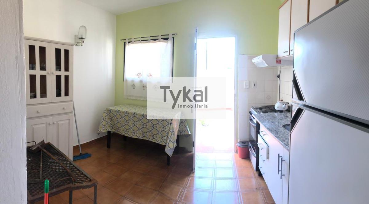Duplex Amplio con Estacionamiento y Gas Natural 2