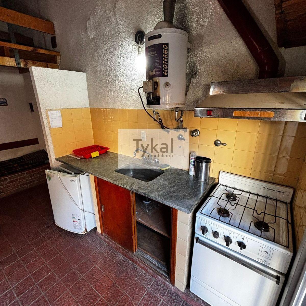 Casa + Departamento en Lote Propio + Garage Se Escuchan Propuestas de Contado 5