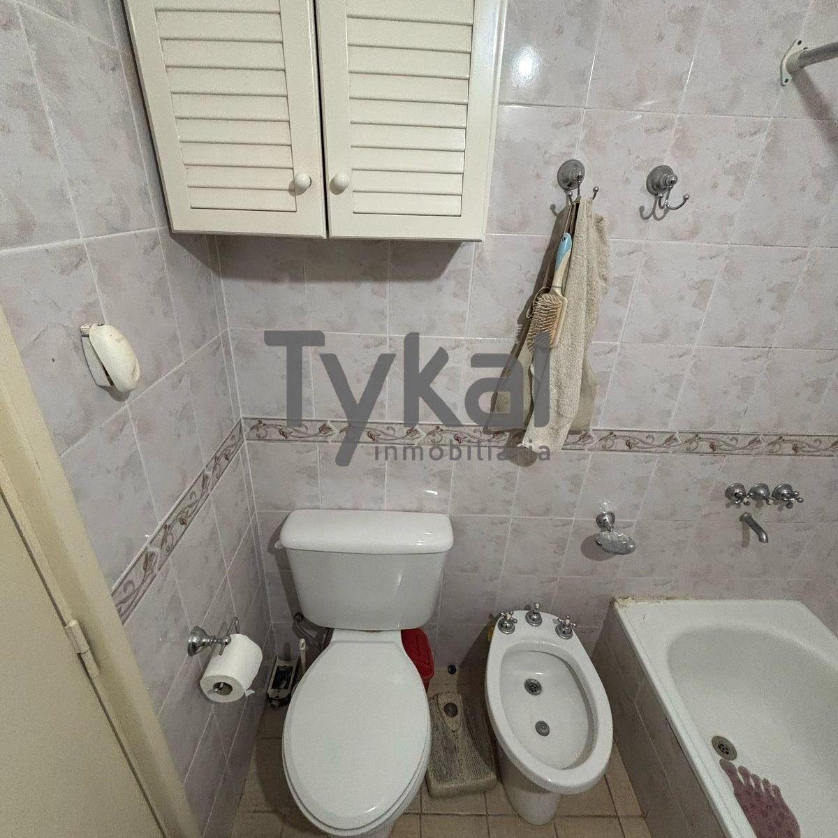 Foto de CASA IDEAL PARA VIVIENDA PERMANENTE CON GAS NATURAL MAS DEPARTAMENTO, imagen 3