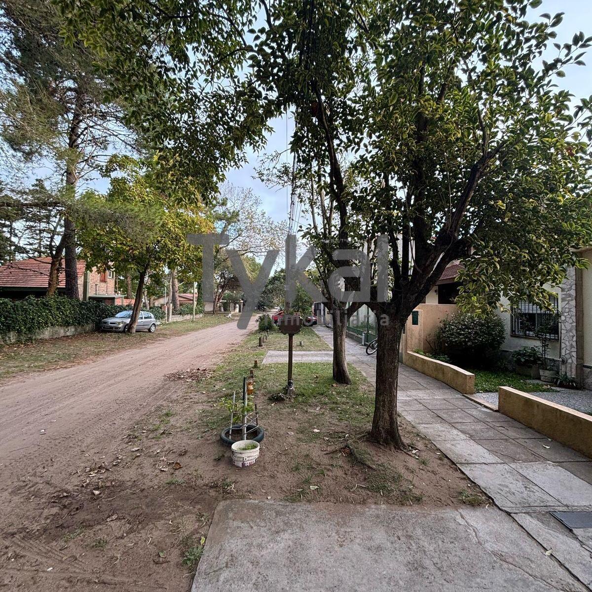 CASA IDEAL PARA VIVIENDA PERMANENTE CON GAS NATURAL MAS DEPARTAMENTO