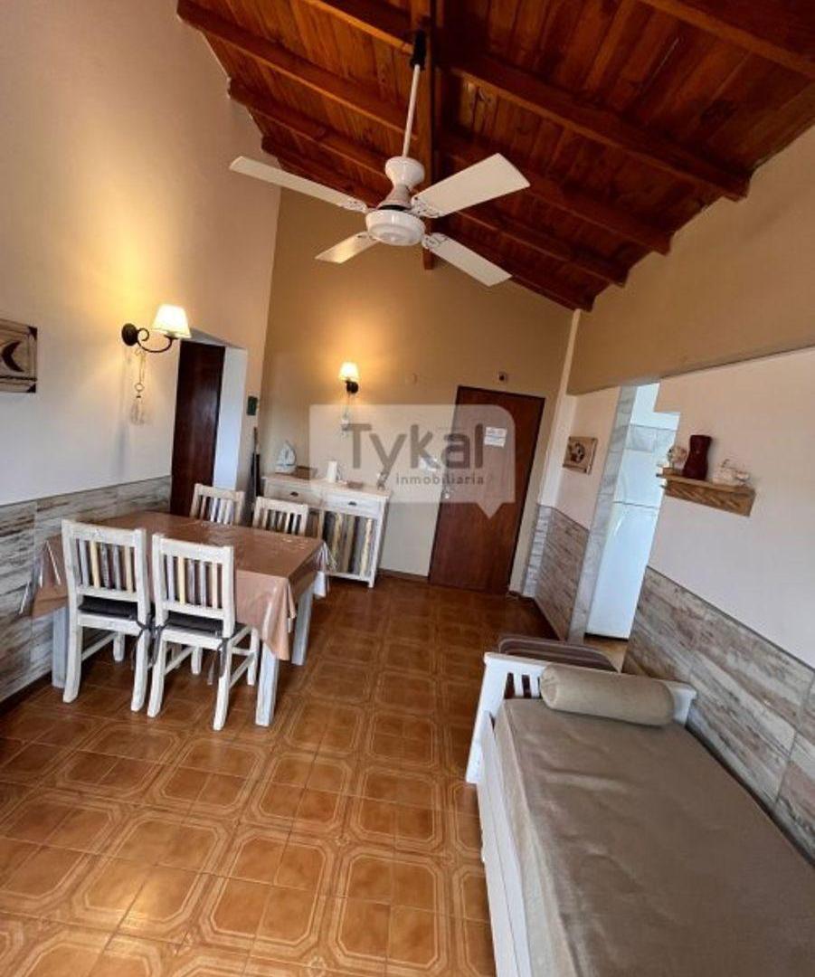 Oportunidad departamento CON VISTA AL MAR sobre costanera con cochera propia