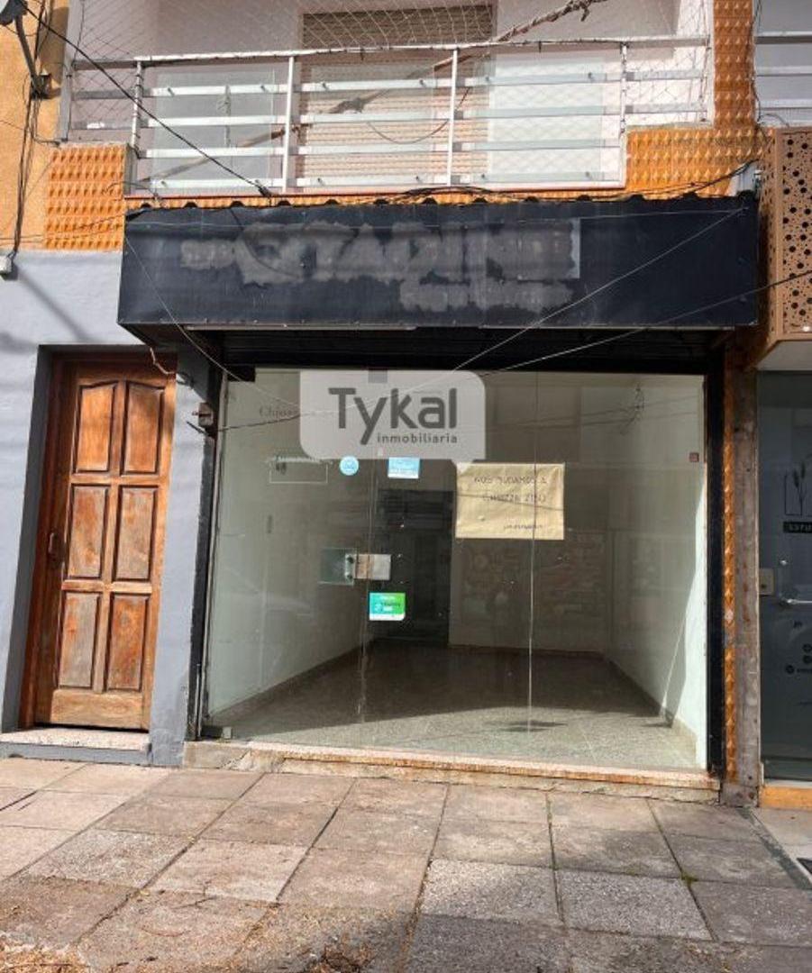 ALQUILO LOCAL EN AVENIDA CHIOZZA