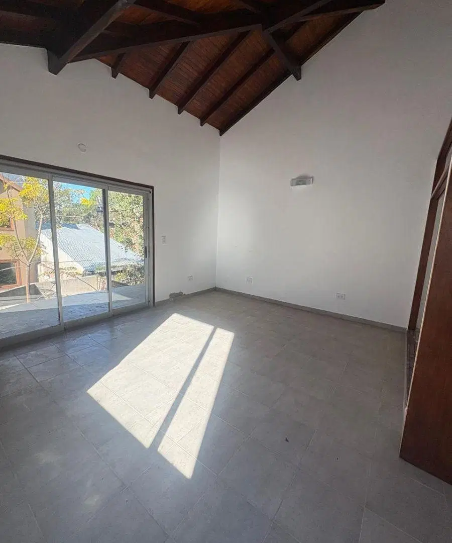 MUY LUMINOSO Y AMPLIO DUPLEX A ESTRENAR EN LA LUCILA! FACILIDADES DE PAGO 8