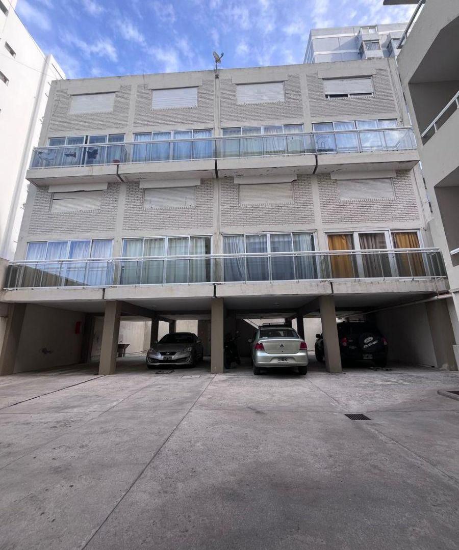 DEPARTAMENTO DE 3 AMBIENTES TIPO DUPLEX CON GAS NATURAL A METROS DEL MAR !!!