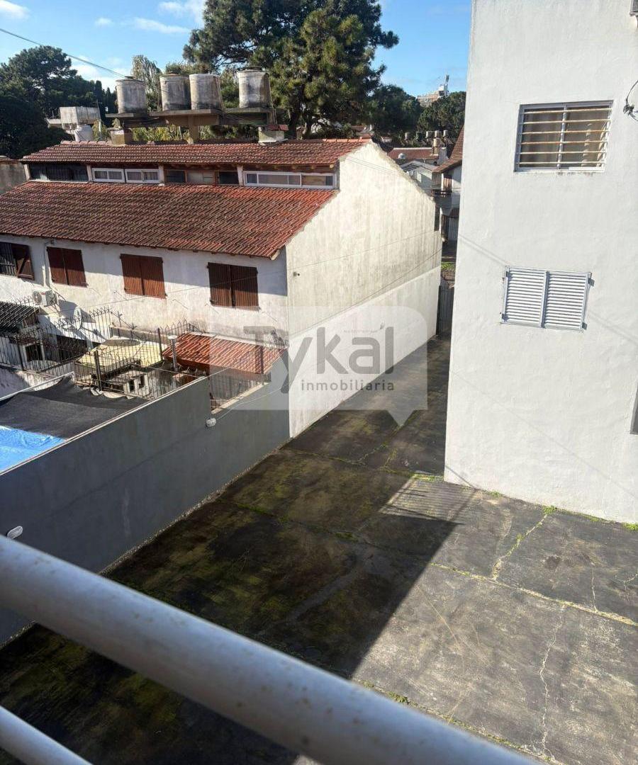 Foto de Departamento de 3 ambientes con espacio vehicular, imagen 1