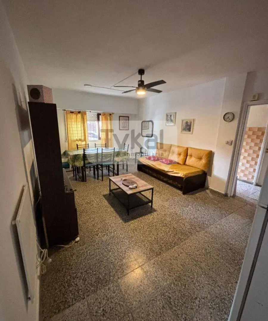 Departamento planta baja con cochera centrico 5