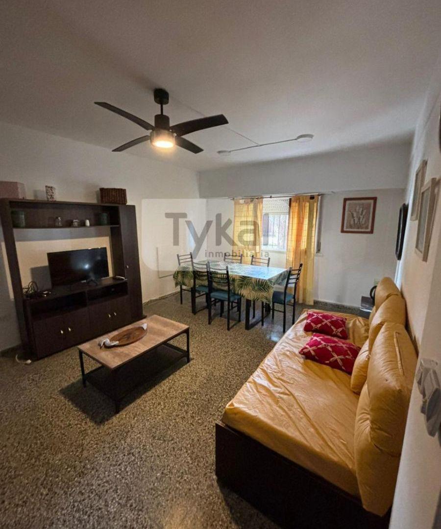 Foto de Departamento planta baja con cochera centrico, imagen 1