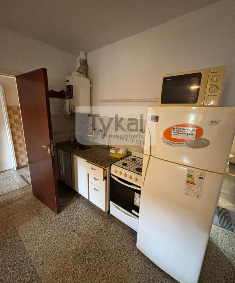 Foto de Departamento planta baja con cochera centrico, imagen 3