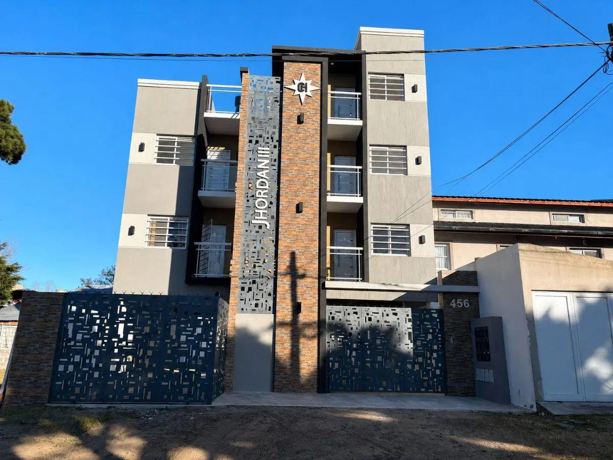 COMPLEJO JHORDAN III - DEPARTAMENTOS DE 3 AMBIENTES A 430 m DEL MAR !CON ESPACIO VEHICULAR FIJO -uf9 2