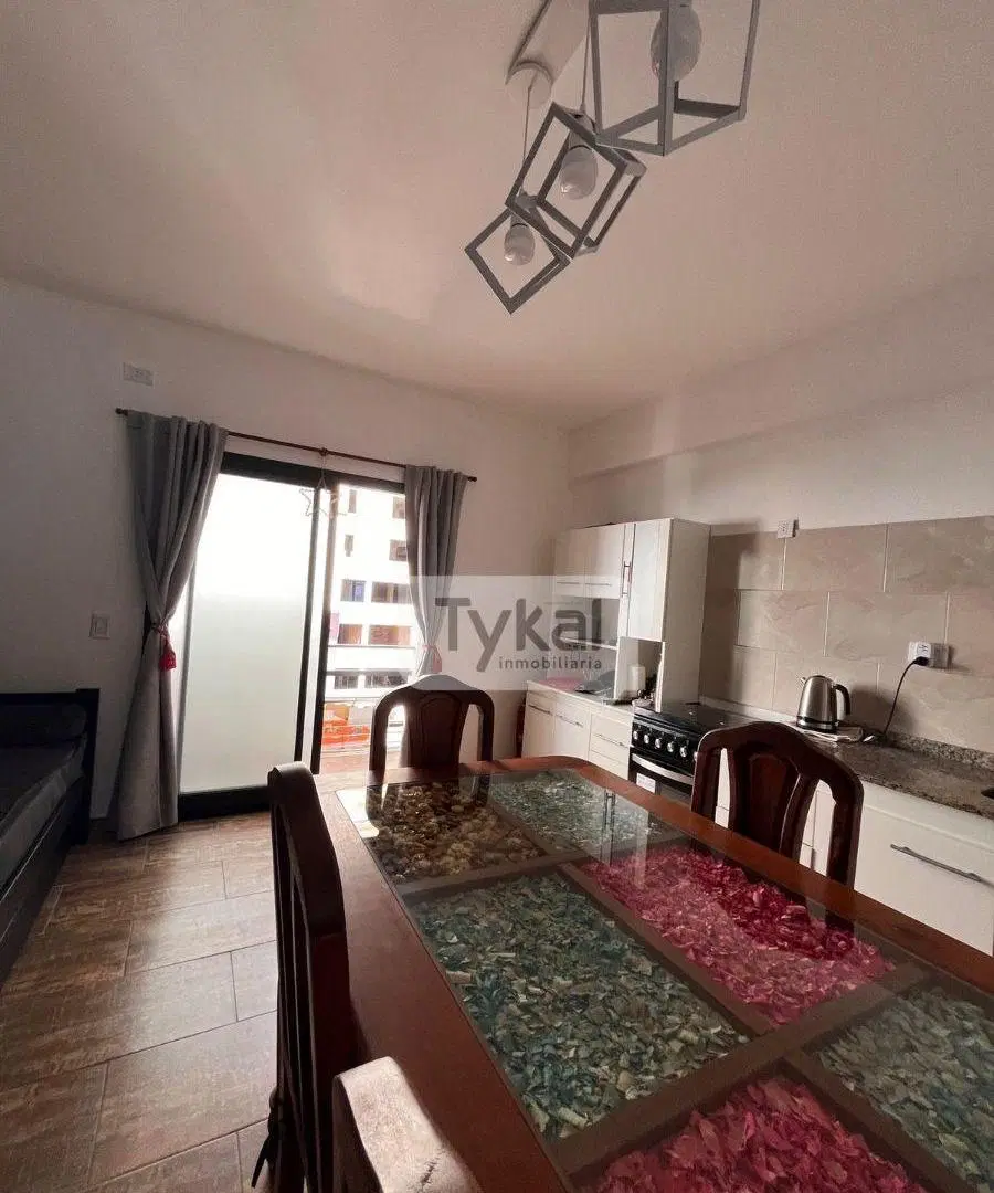 DEPARTAMENTO DE 3 AMBIENTES CON BALCÓN !!! 3