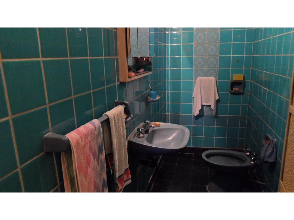 Casa Lote Propio 7.50x15 5 Amb C/ Cochera Patio Cubierto y Terraza. 131 m² Cub. 4