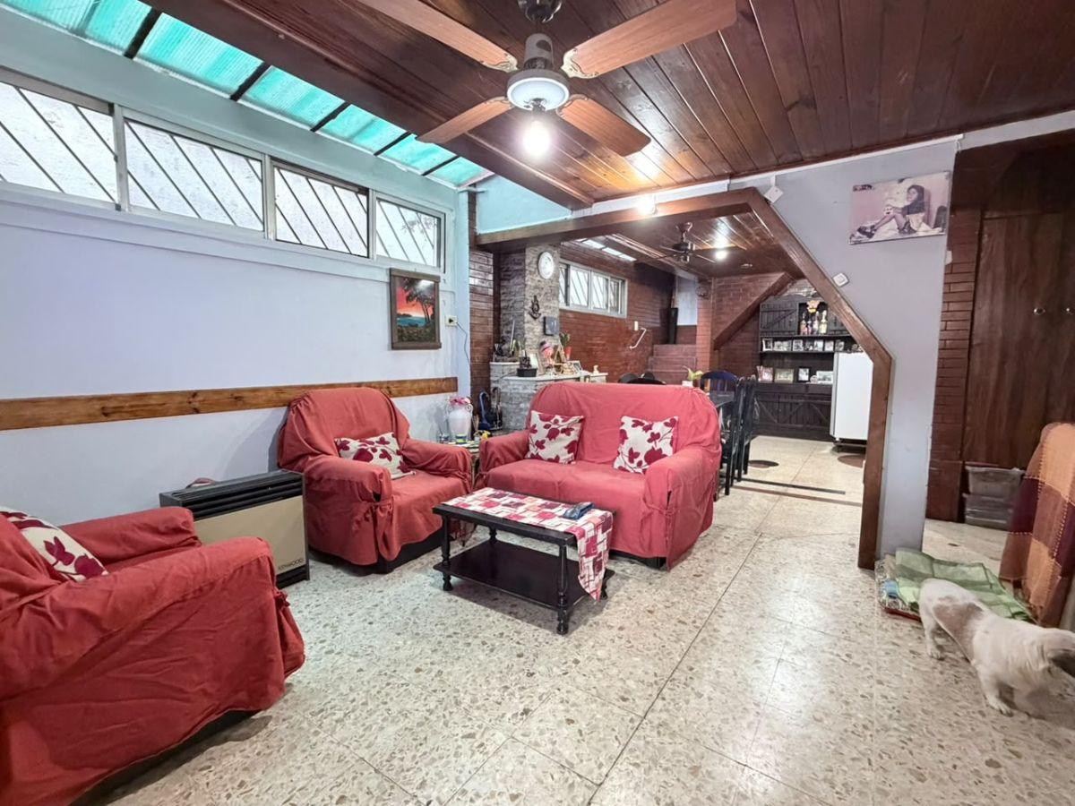 Foto de Tipo casa 5 ambientes, ideal para 2 familia! "Apto crédito", imagen 4