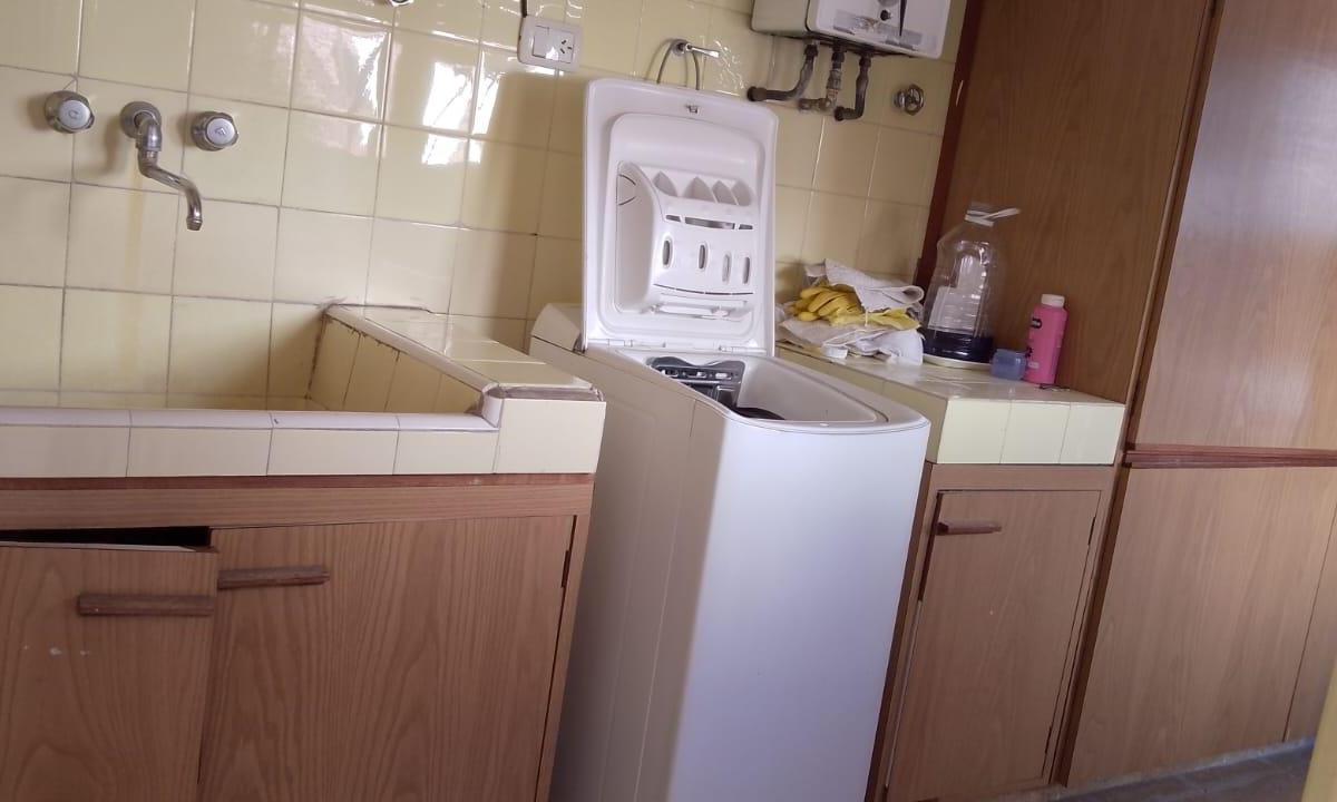 Foto de Casa con 335 m² y 2 dormitorios, cuarto de servicio y galpon en venta, imagen 5