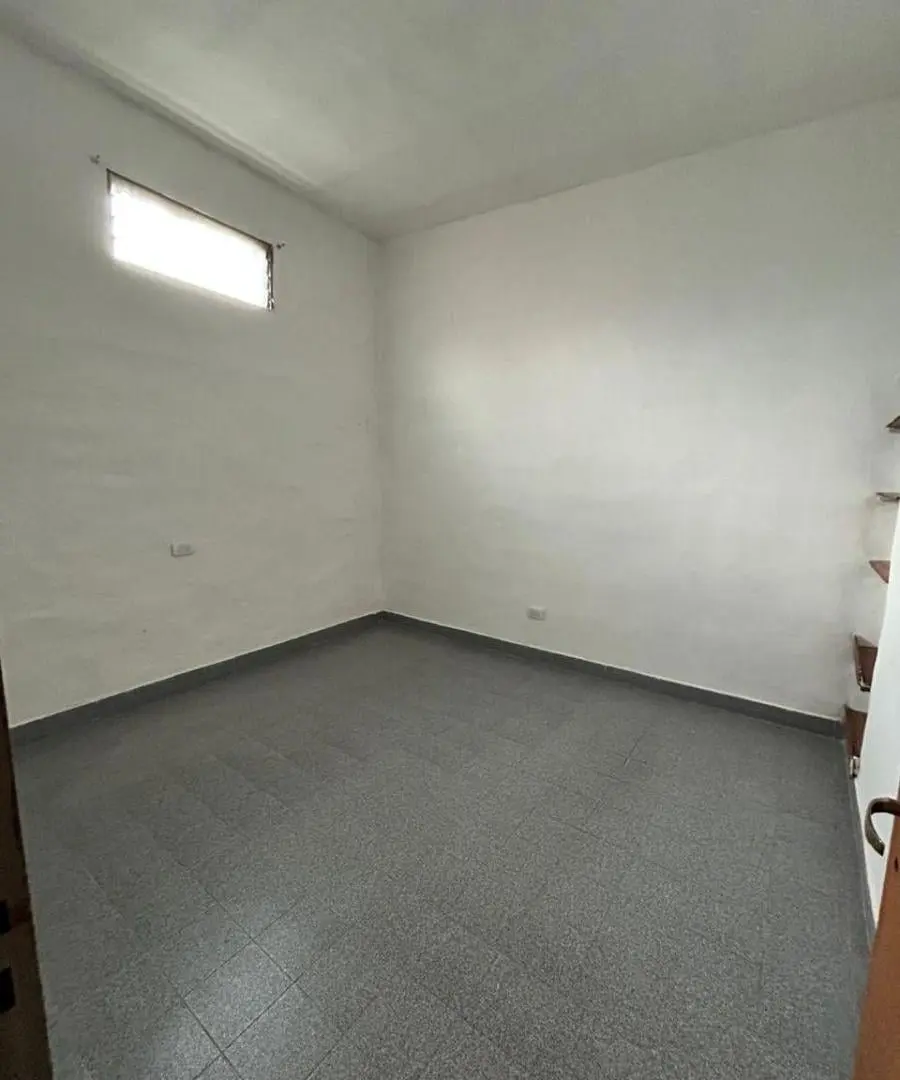 ALQUILER: dpto de un dormitorio 4