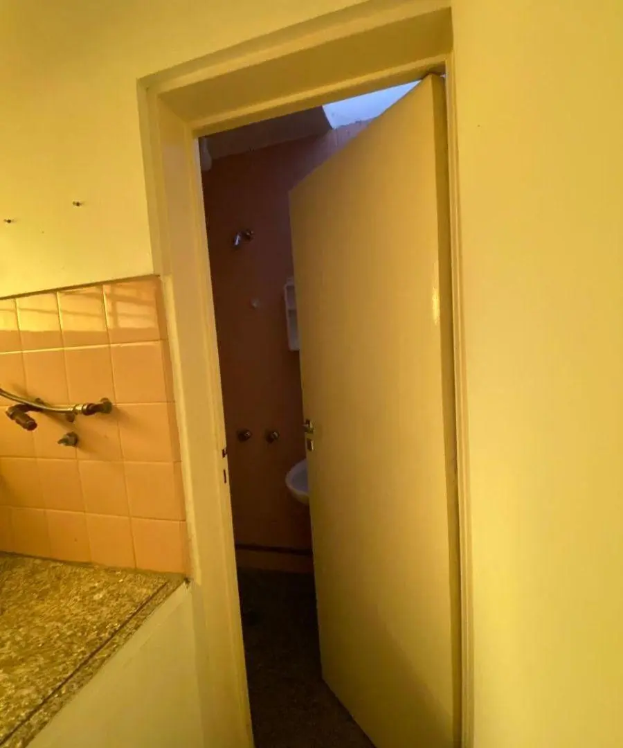 Galpón en venta con oficinas y múltiples divisiones - ideal logística o depósito 3