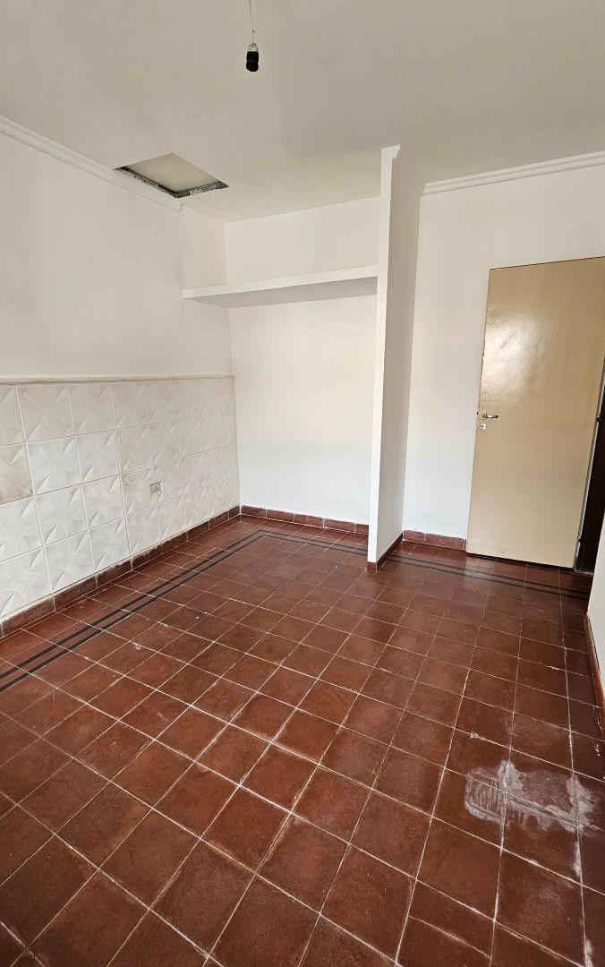 Foto de Casa en alquiler, 4 dormitorios, patio y lavadero - Libertad 1843, imagen 5