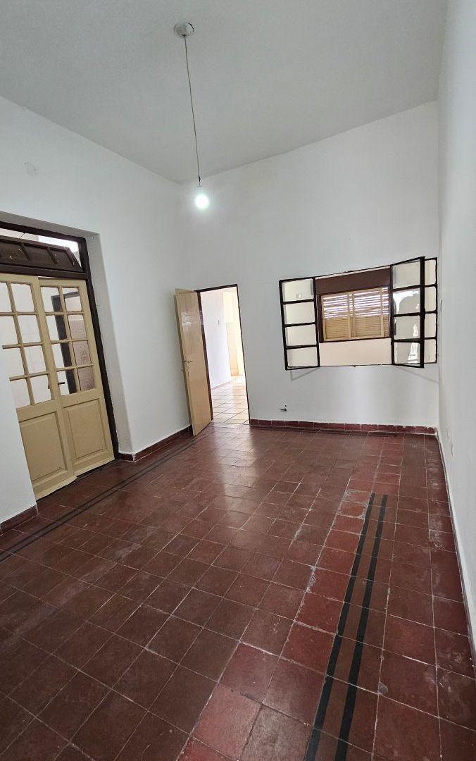 Foto de Casa en alquiler, 4 dormitorios, patio y lavadero - Libertad 1843, imagen 4
