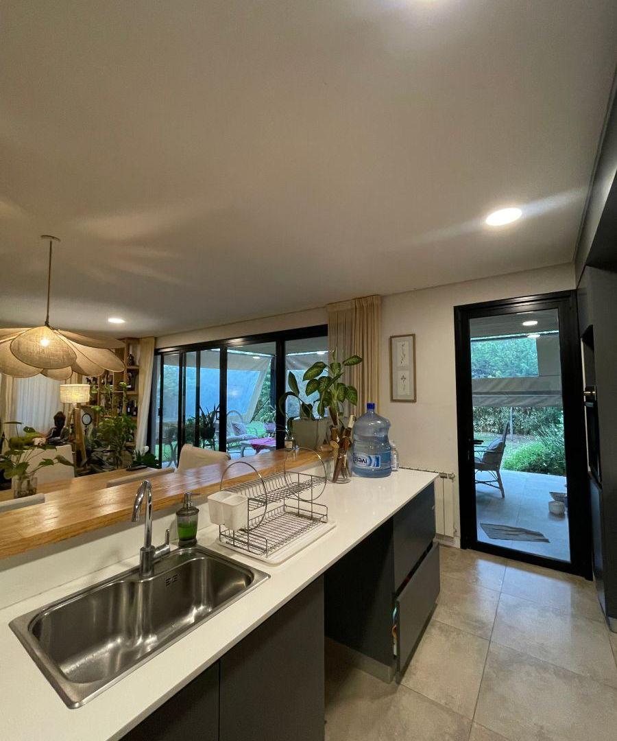 Foto de Casa con 165 m² y 3 dormitorios en venta en La Trinidad, imagen 3