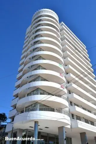 Alquilo depto de 3 dormitorios Villa Constitución 1