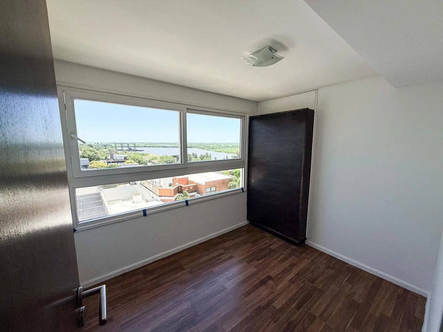 Hermoso Dto de 1 Dormitorio y Medio con Balcon al Frente 4