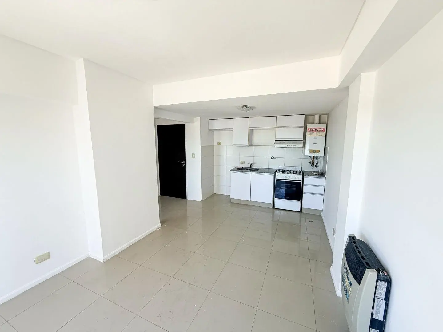 Hermoso Dto de 1 Dormitorio y Medio con Balcon al Frente 1
