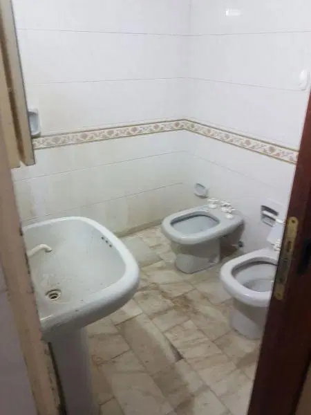Alquiler casa monoambiente con cochera 2