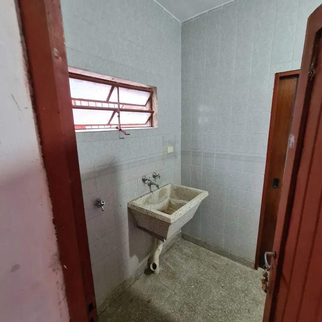 Alquiler casa monoambiente con cochera 4