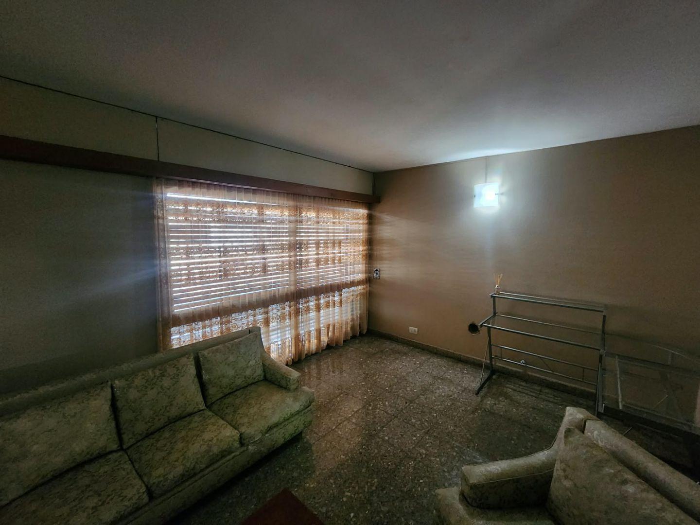 Foto de vendo casa centrica 3 dormitorios patio garage quincho villa, imagen 3